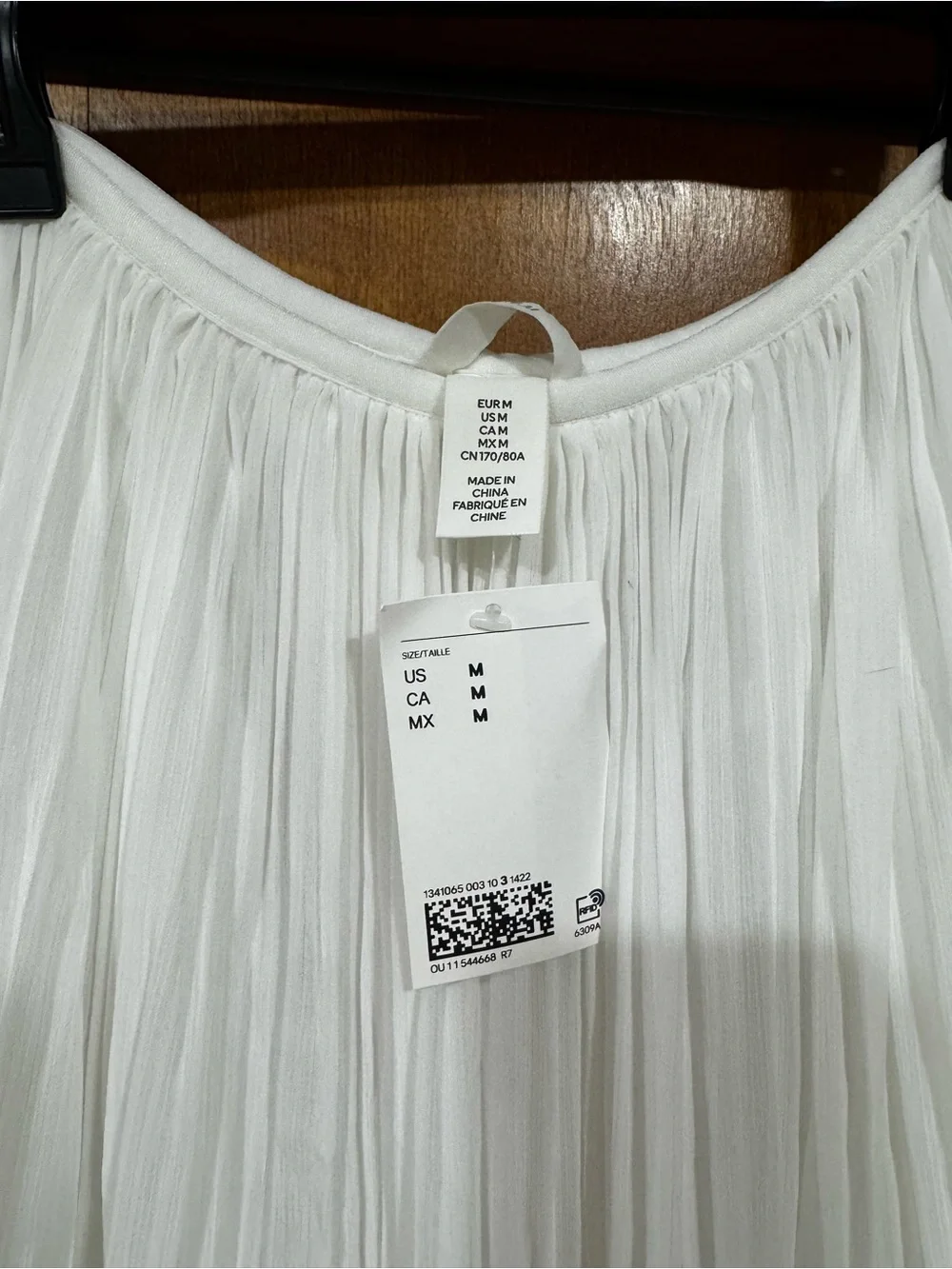 H&M White Pleated Maxi Skirt Size Medium NWT